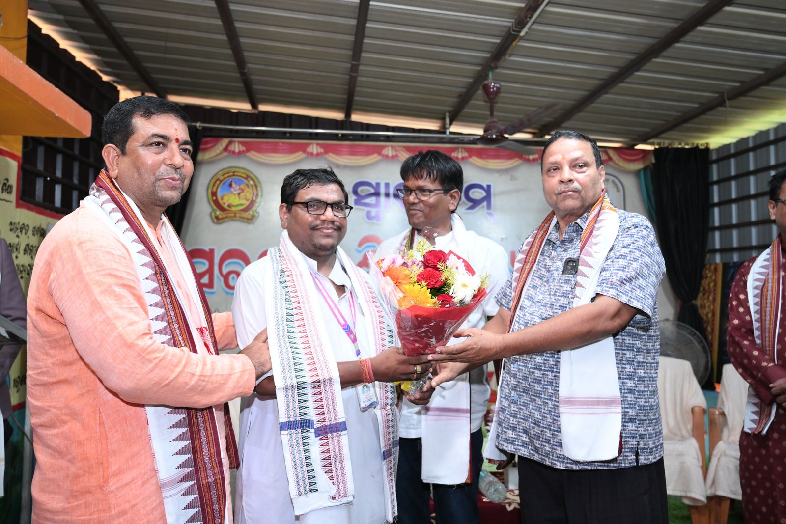 Felicitating the doctors